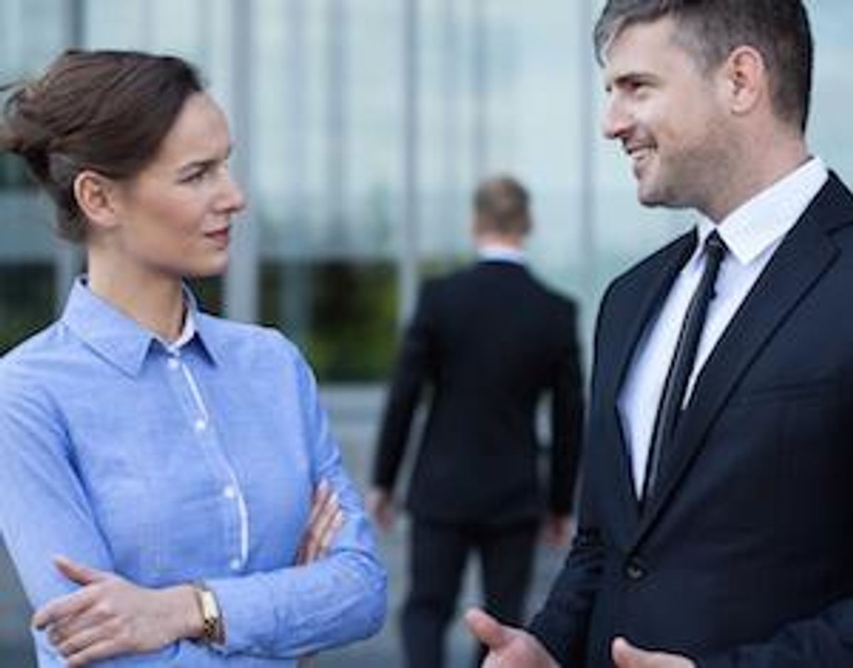 How to Sell Yourself With a Power-Packed ‘30 Second Commercial'