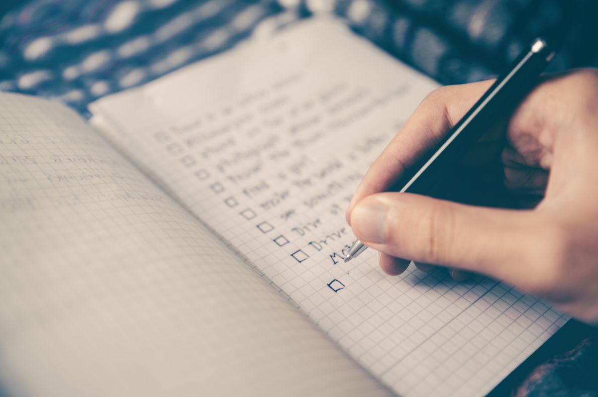 Making a list of business goals is part of the 30-day challenge